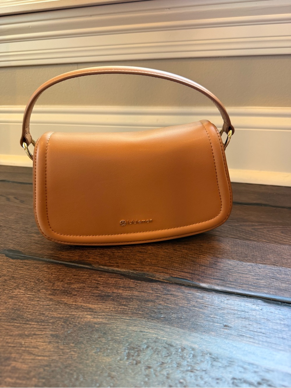 lululemon athletica Tan Leather Shoulder Bag with Detachable Coin Pouch - NWT - Picture 2 of 5
